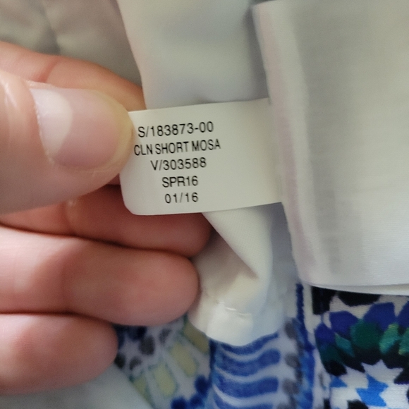 Banana Republic Womens Linen Blend Mid Rise Chino Shorts Size 2 Blue Geometric - Picture 8 of 8